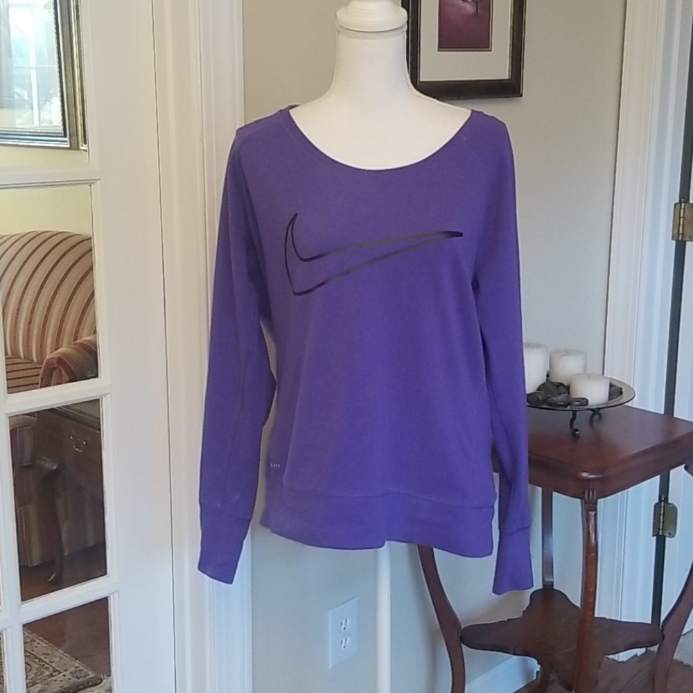 Nike Dri Fit purple pullover sweatshirt M